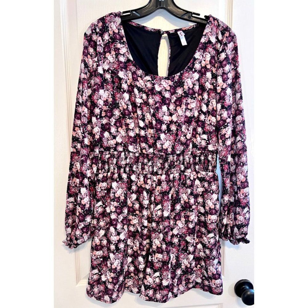 ‎Xhilaration Large Floral Romper Cinched waist
